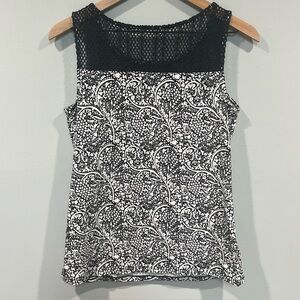 NWT Ann Taylor Women's Tank Top Size M Navy Blue‎ & White Black Crocheted